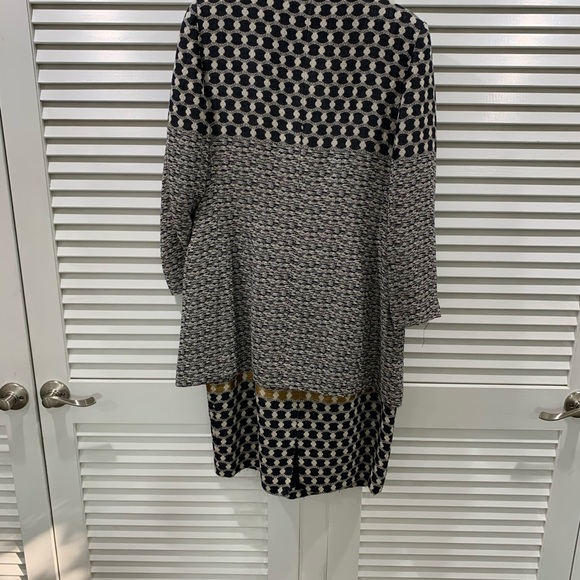 Suit dress by Carlisle - Picture 3 of 9